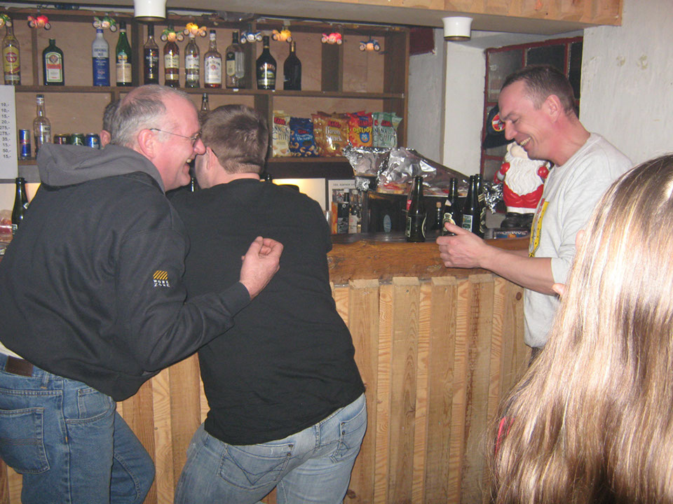 2011-021-37